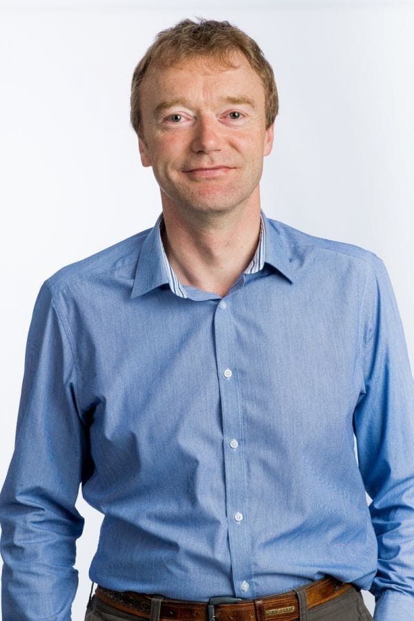 Jim Warwick 800x1200 600x900 1